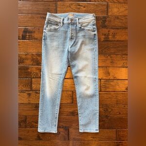 MOTHER Light Wash Jeans “The Scrapper Ankle”